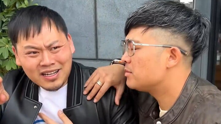 吃个饭还要先办张绿卡？？？？
