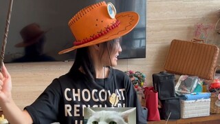 在做《慈善》这方面，我妹是一点都不含糊