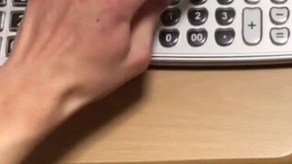 Attack on Titan Calculator Edition: That day, the calculator recalled the fear of being dominated by