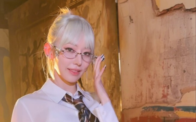 【Miyawaki Sakura】Thử thách nhảy SMART của senpai Hoa Anh Đào