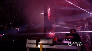 SKRILLEX LIVE @ ULTRA MUSIC FESTIVAL 2015 (1)
