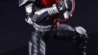 Playing with a fake bone sculpture quality KO real bone sculpture armor