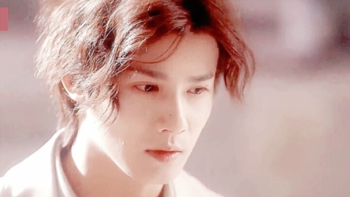 After crying, the "Omega with red eyes" is like something out of a novel! !