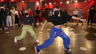 【البيت الأحمر Millennium】 قوة كاملة! مات + ديجا رقص ثنائي مذهل للغاية Thot Sh*t!