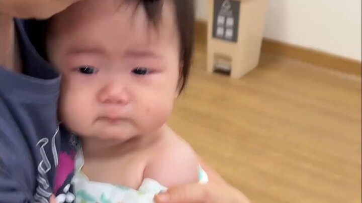 The baby’s reaction during the shot—such a sweet cry, hahaha! Cuddling up in your arms like that rea