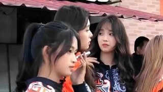 A Chaoshan girl performed the lion dance in one go, and netizens praised her for being cool and beau