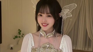 Có ai mà không có một con khủng long bạo chúa ở nhà chứ?