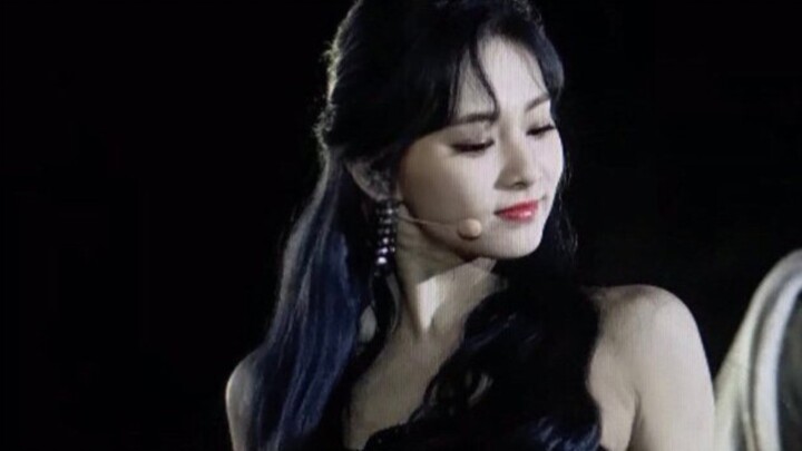 【Châu Tử Du】Nhan sắc gây chấn động Hàn Quốc