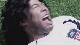 比内马尔翻滚还假的假摔，拍出了好莱坞大片的感觉。