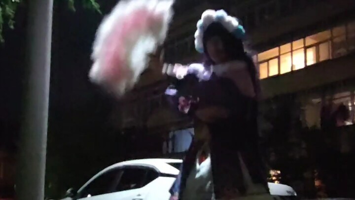 Gửi ánh trăng! Nhưng Vân Cẩn