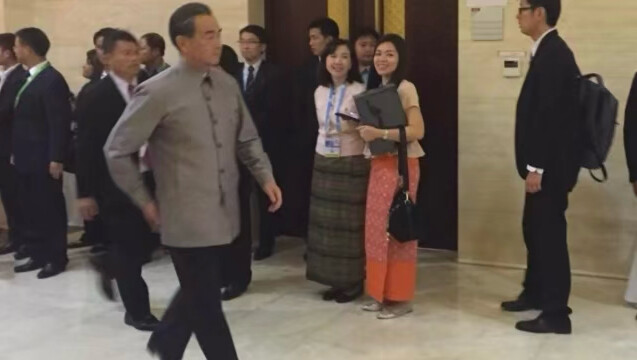 Nền mờ, cường độ rõ nét!