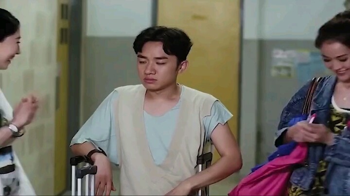 Vua nói nhanh Vương Tổ Lam, nói một câu là chen ngang hết cả, chẳng để ai nói được lời nào…