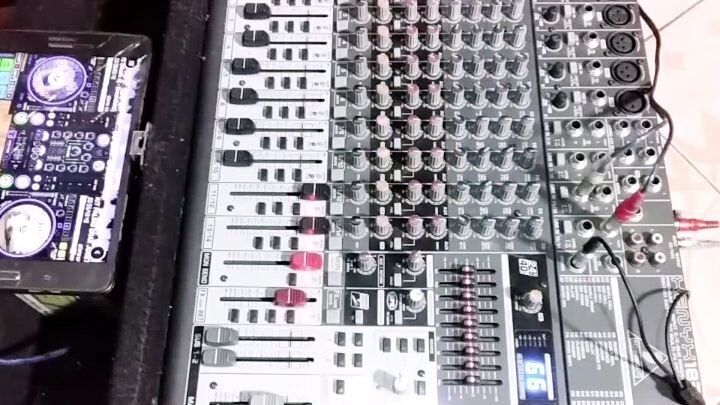 dj sampai hatimu begitu tega