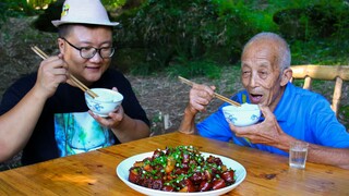 Braised Pork Tail with Peanuts Recipe: Five Pork Tails of 100 Yuan