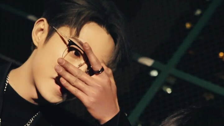 Tidak apa-apa, masih ada kakakmu.