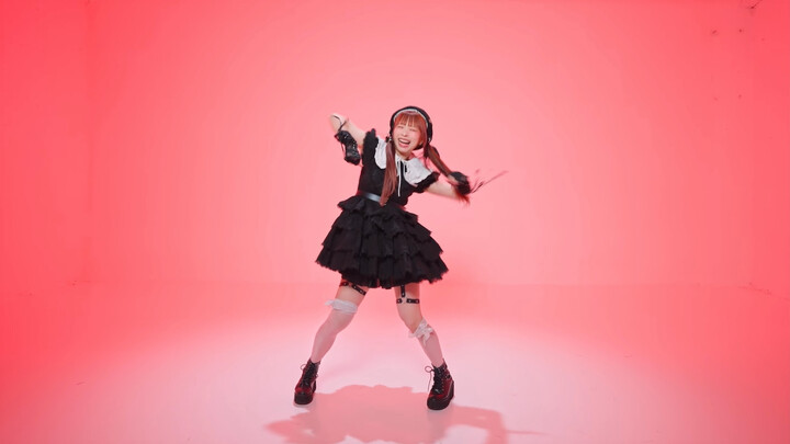 Houshinzama Lin being cute—self-recorded Wata choreography