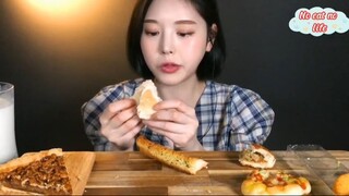 Marcaron 5 vị, bánh tart hạnh nhân, bánh bông lan cuộn kem 8 #amthuc