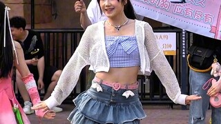 真真随舞《恋爱告急》(240610)#天津欢乐谷 #谁能拒绝天津欢乐谷的甜妹 #这才是甜妹该跳的舞 #随机舞蹈 #恋爱告急