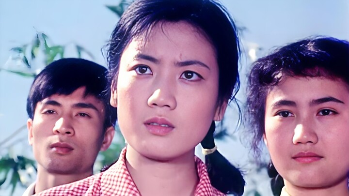 Komedi pedesaan yang dirilis pada tahun 1979, “Karier yang Manis”, kini masih terasa sangat menghibu