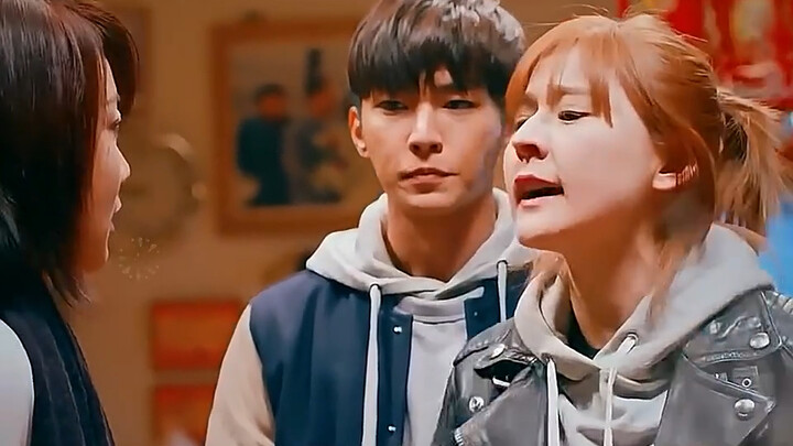 Mọi người nghĩ rốt cuộc là tại ai!