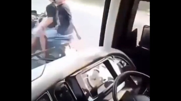 令人极度舒适的反杀