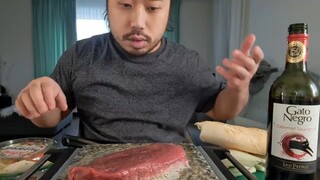ASMR EATING SOUNDS - GRILLED STEAK, FENNEL & BAQUETTE