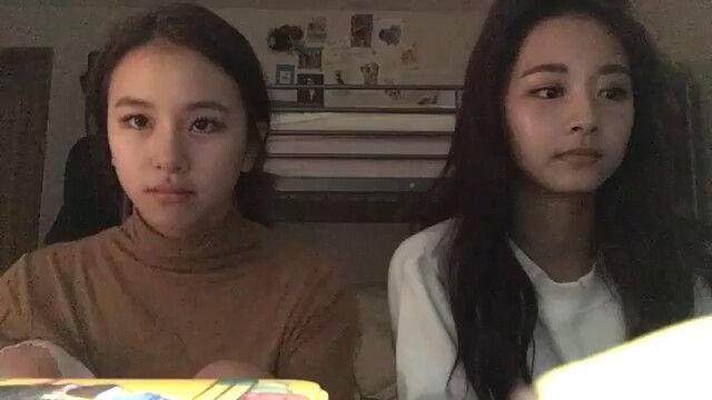 Melakukan arkeologi pada TWICE, kalian berdua mau membuat siapa mati karena tertawa?