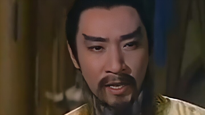 The emperor was just about to go to sleep when suddenly he heard a dragon's roar, and all the servan