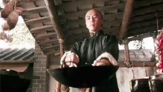 Donnie Yen was desperate and went to Yu Rongguang's house for a meal. Yu Rongguang's knife-cut noodl