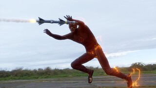 Potongan Klip Adegan "The Flash" Saat Berlari Cepat