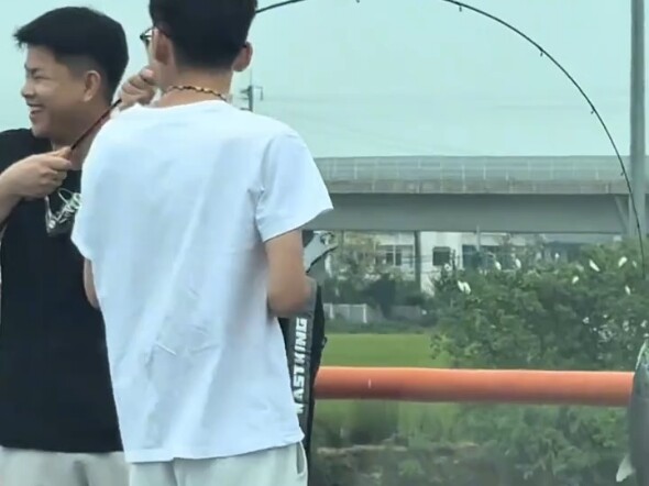 “เมื่อรถติดบนทางด่วน…”