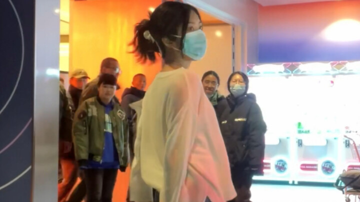 【DDD】Shake, shake, shake! Front view of the dance machine— I dance confidently, and you can certainl