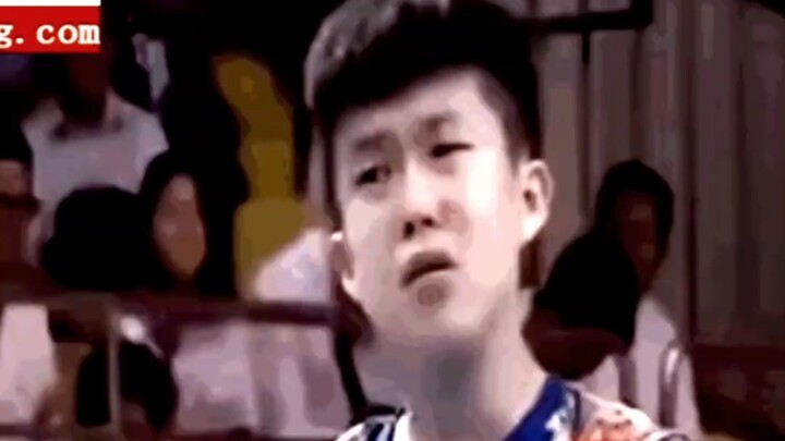 Full of confidence when facing Xu Xin, Wang Chuqin was left in tears after seeing the score: 0-3. Xu