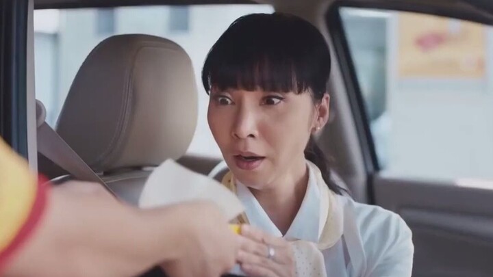 Thailand’s Sand Sculpture Ad: This Isn’t Just Tissue—It’s a Treasure Box of Happiness!