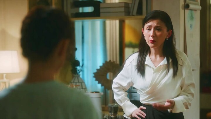 The nanny brings a stranger home—watch the female host’s textbook‑level response #MovieReview