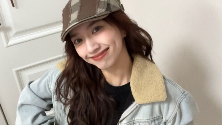 Just chillin’ and making a video hhh