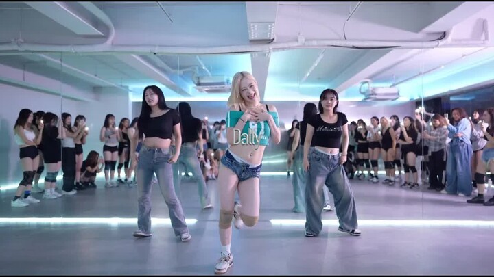 Hyolyn - Koreografi oleh Dally Foxy