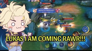LUKAS I AN COMING RAWR!!!
