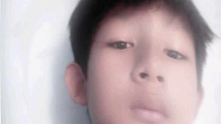 Yg mau liat mka gw nih gw ksh liat  ╯﹏╰