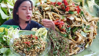 ซุปหน่อไม้แซ่บคัก กินกับผักกาดหย่า พลูคาว สายไหม โอ้ยเข้ากันโพดโพ18/10/64