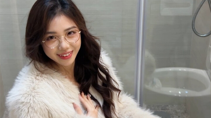 Ketika aku bertanya pada Xiao Su kenapa dia tidak berdandan di rumah, jawabannya…