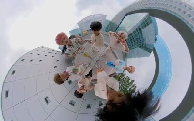 إصدار كامل من المؤثرات الخاصة الذي أضحكني حتى الموت يا رفاق هههه