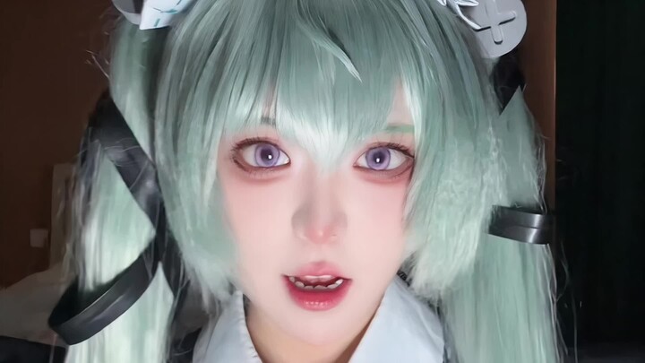 อ๋อ! มีสิ่งที่ยากยิ่งกว่าการเต้นบนขอบปรากฏขึ้น...