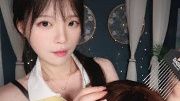 “Membantu Tidur” Nara memberikan pijatan rambut yang super nyaman untukmu