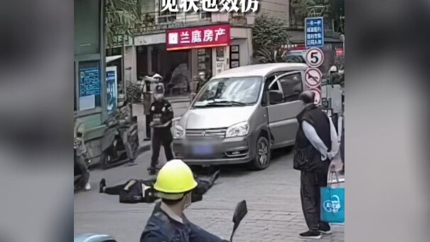 The moment the driver lay down was hilarious.