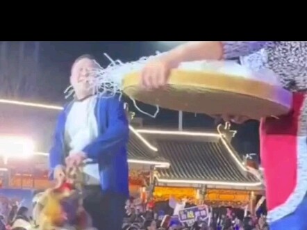 คุณป้า: รู้สึกเกรงใจจัง ทั้งกินทั้งเอาไปเลย