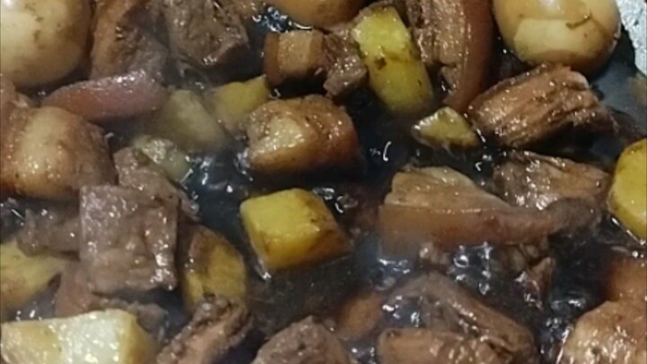 adobong karne with egg