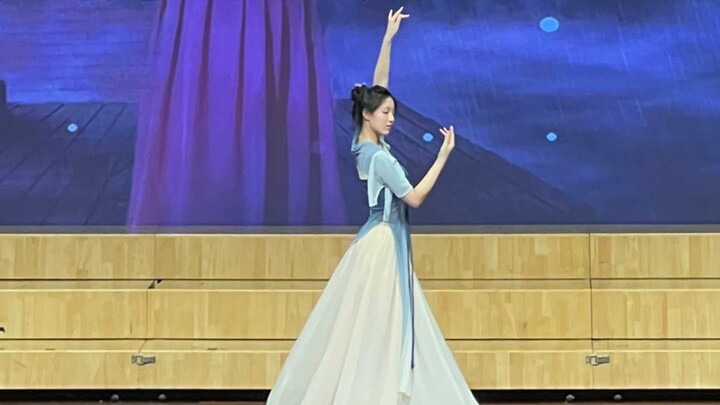 校园艺术节——独舞《南风》
