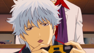 Sakata Gintoki tried to sneak attack those who were on camera: