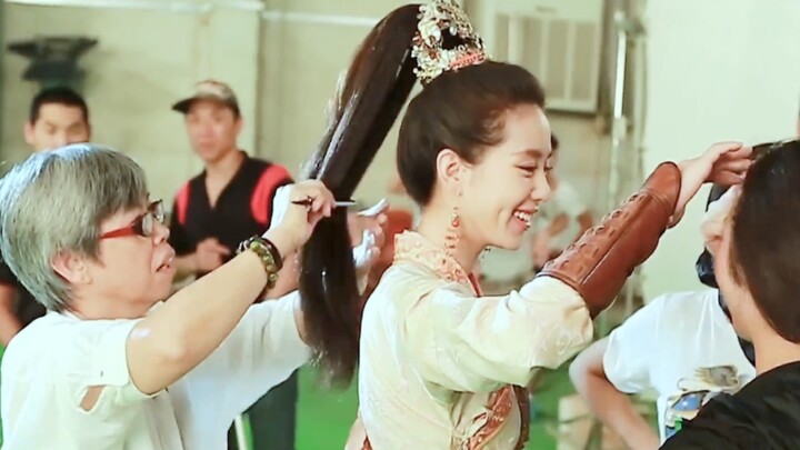 She’s the spokesperson for “Xuan-Yuan Sword: The Scar of Sky” and is once again playing Tuoba Yuer.